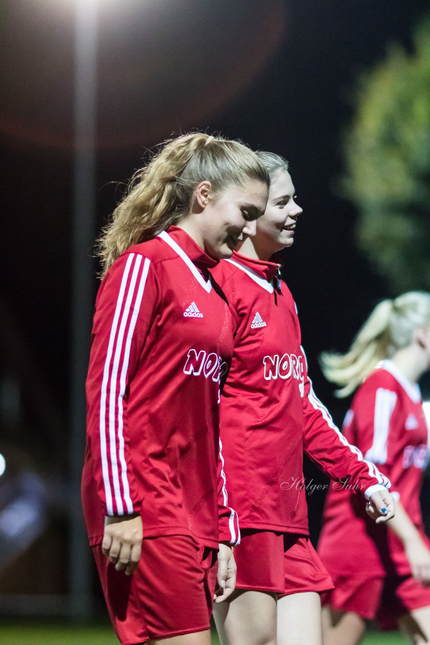 Bild 307 - Frauen SG Krempe/ETSV F. Glueckstadt - TSV Heiligenstedten : Ergebnis: 8:0